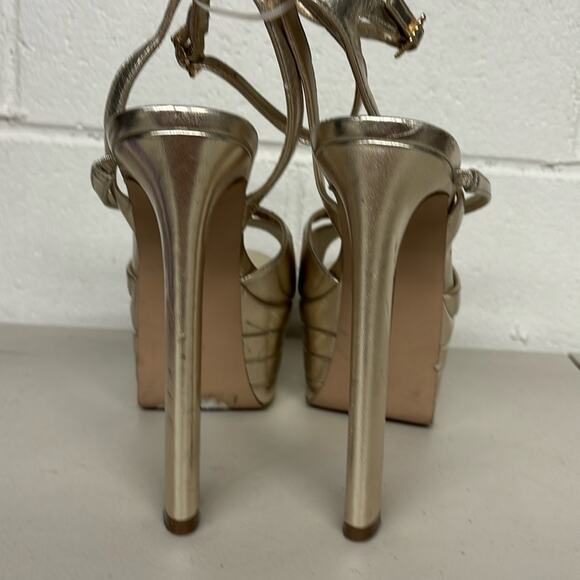 New Steve Madden Larssa Pump gold Platform Heel sz 9.5 sexy stripper pleasure - Picture 6 of 8